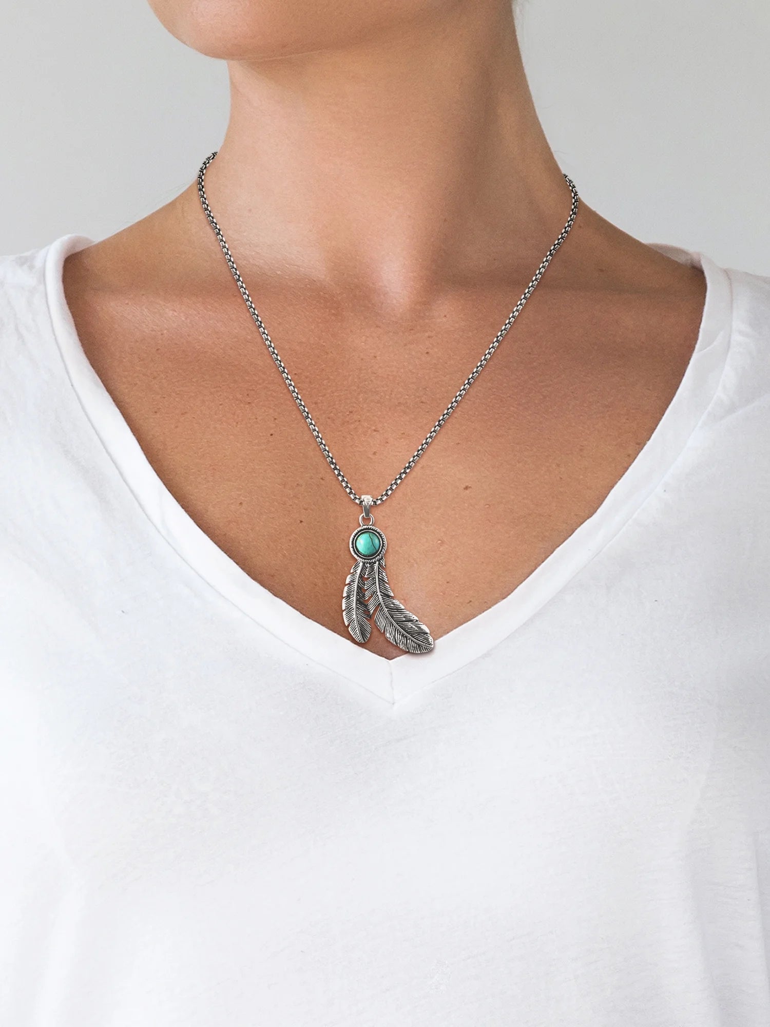 Fashion Faux Turquoise Stone Feather Necklace